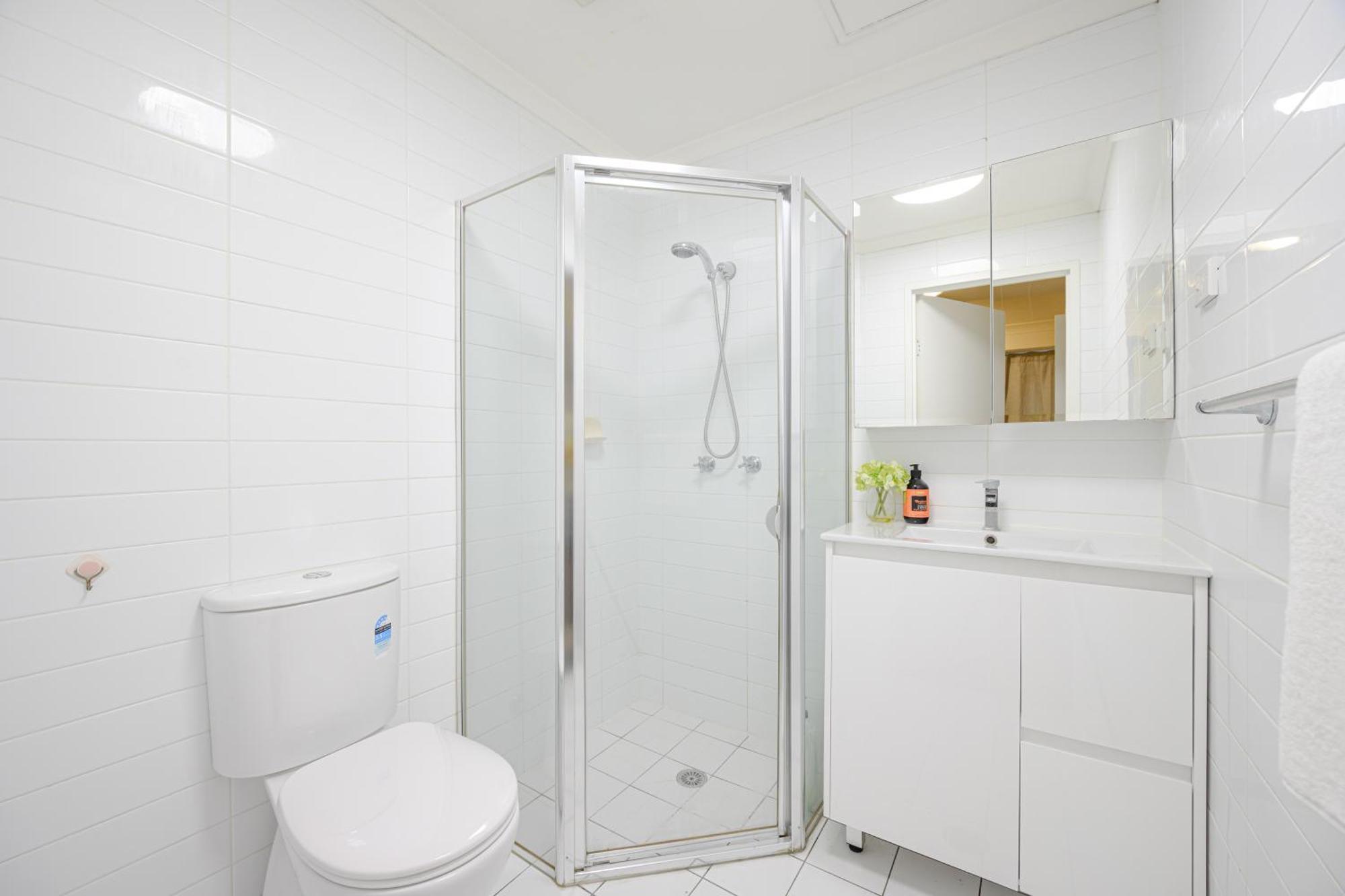 Cbd 3br For 8 Guests Near Train & Shopping
