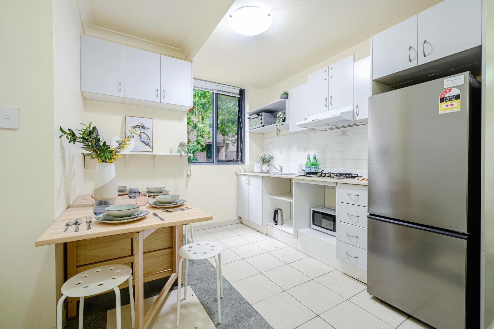 Cbd 3br For 8 Guests Near Train & Shopping Sydney